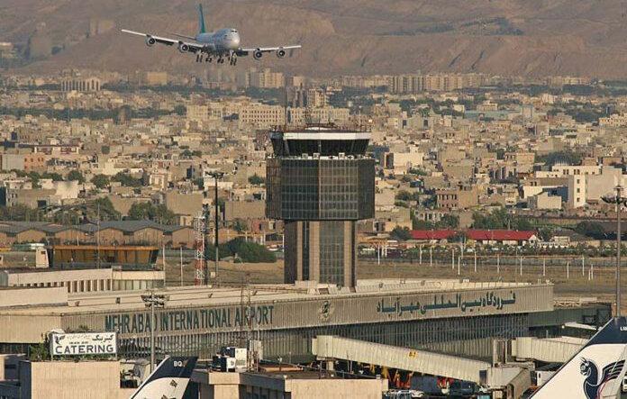 شرایط پروازهای دو فرودگاه تهران در برف پاییزی ، مسافران سفرهای هوایی حتما بخوانند